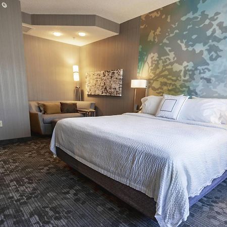 Отель Courtyard By Marriott Cleveland Уиллоуби Экстерьер фото